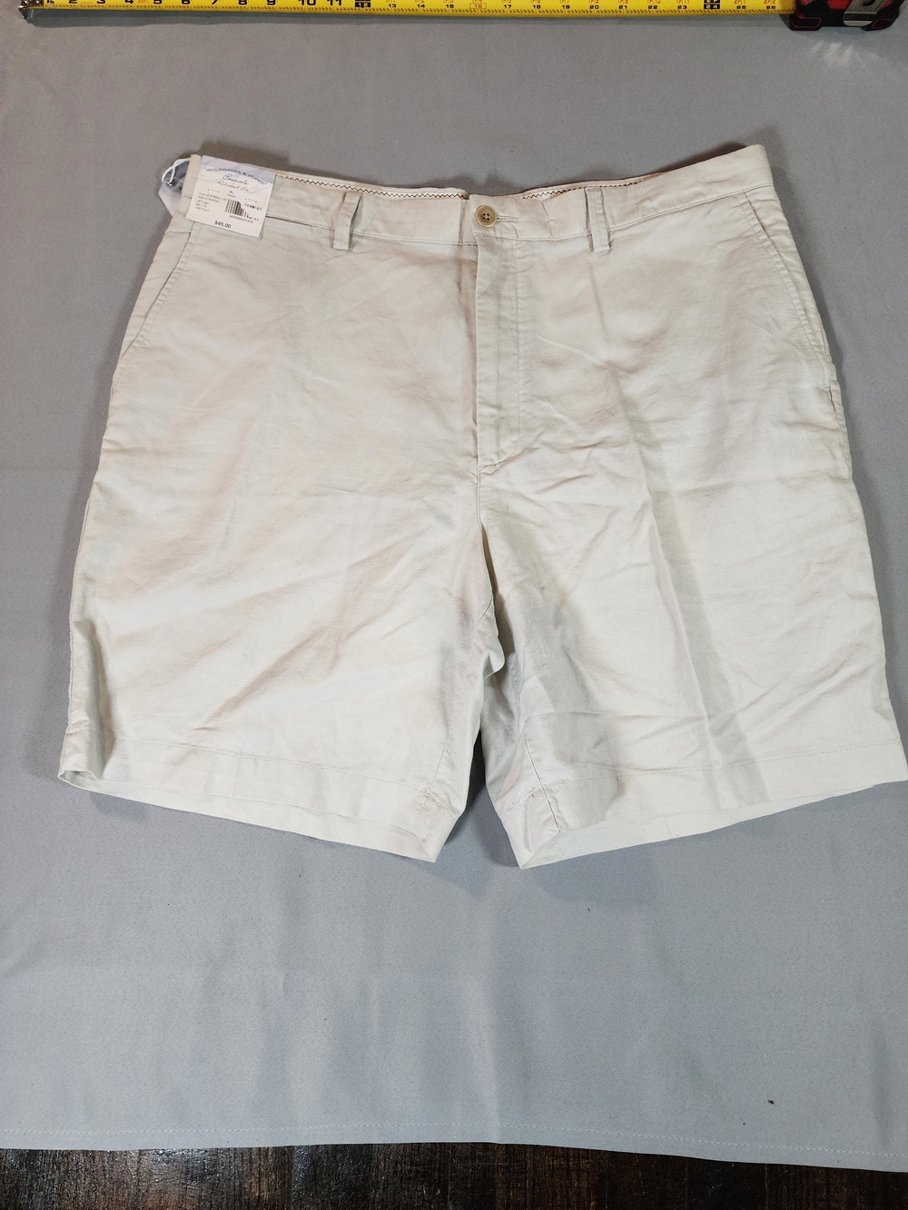 Roundtree & Yorke Light Beige Flat-Front Men's Shorts